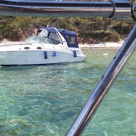 Hebergement Insolite Sur Un Bateau À Quai La Londe-les-Maures Exterior foto